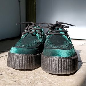 T.U.K vegan green creepers
